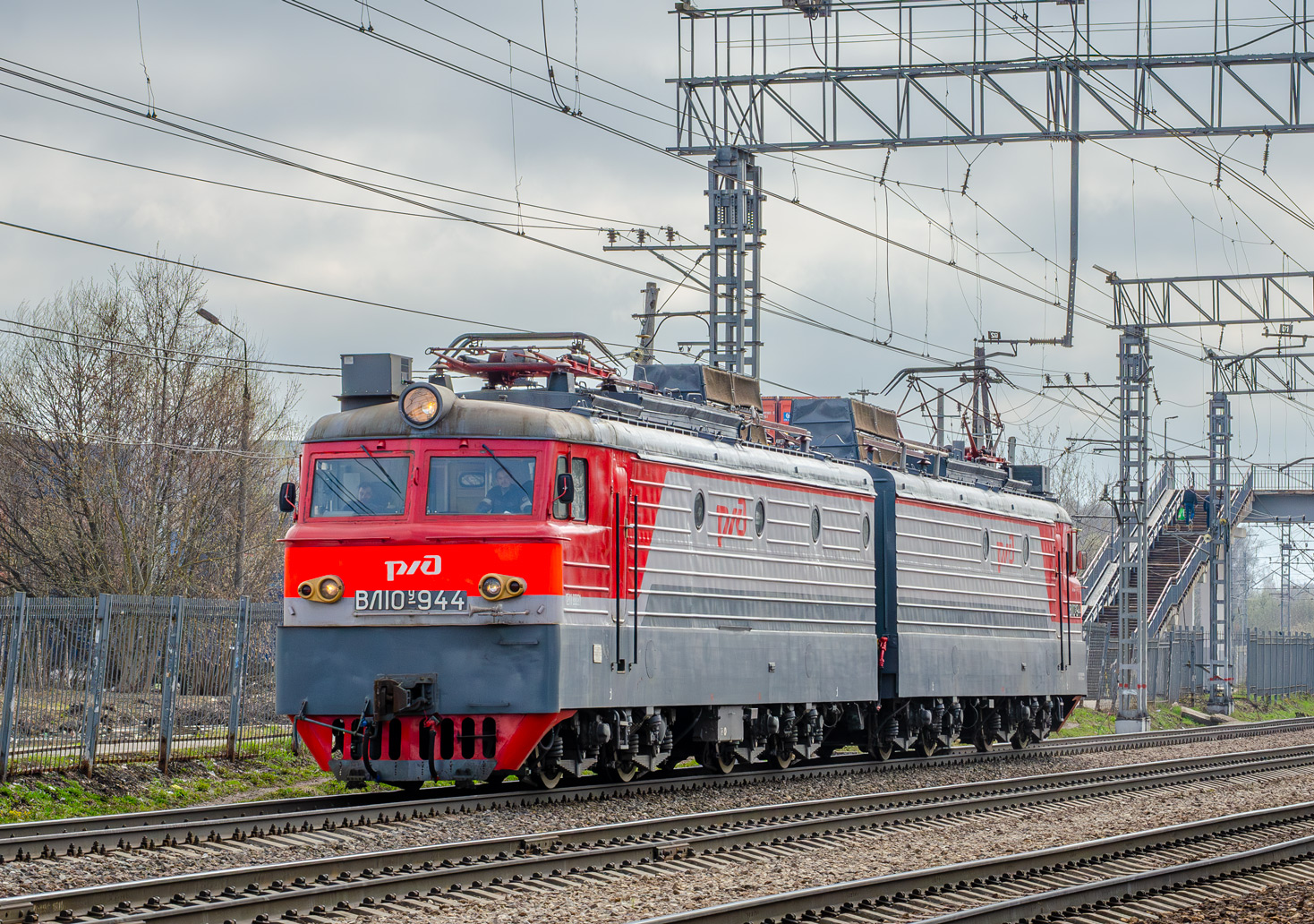 ВЛ10У-944