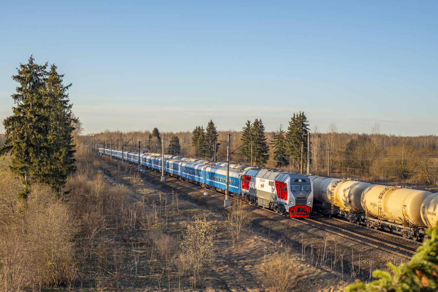 ТЭП70БС-379