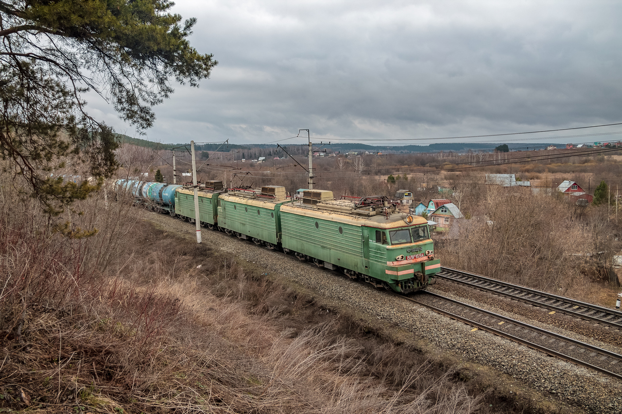ВЛ11М-169