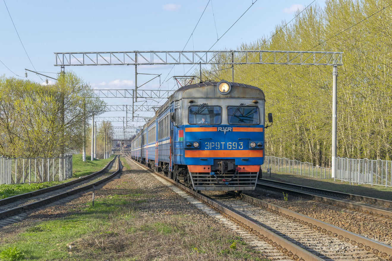 ЭР9Т-693