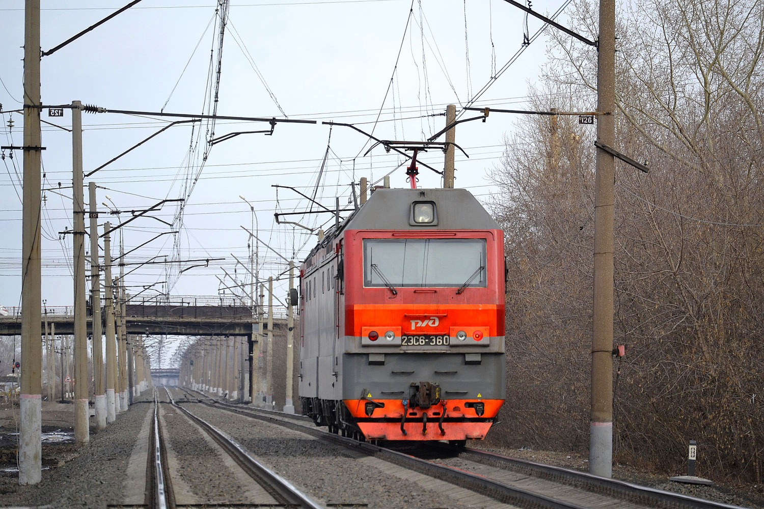 2ЭС6-360