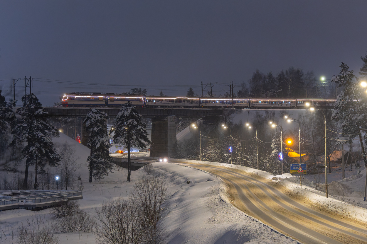 ВЛ82М-069