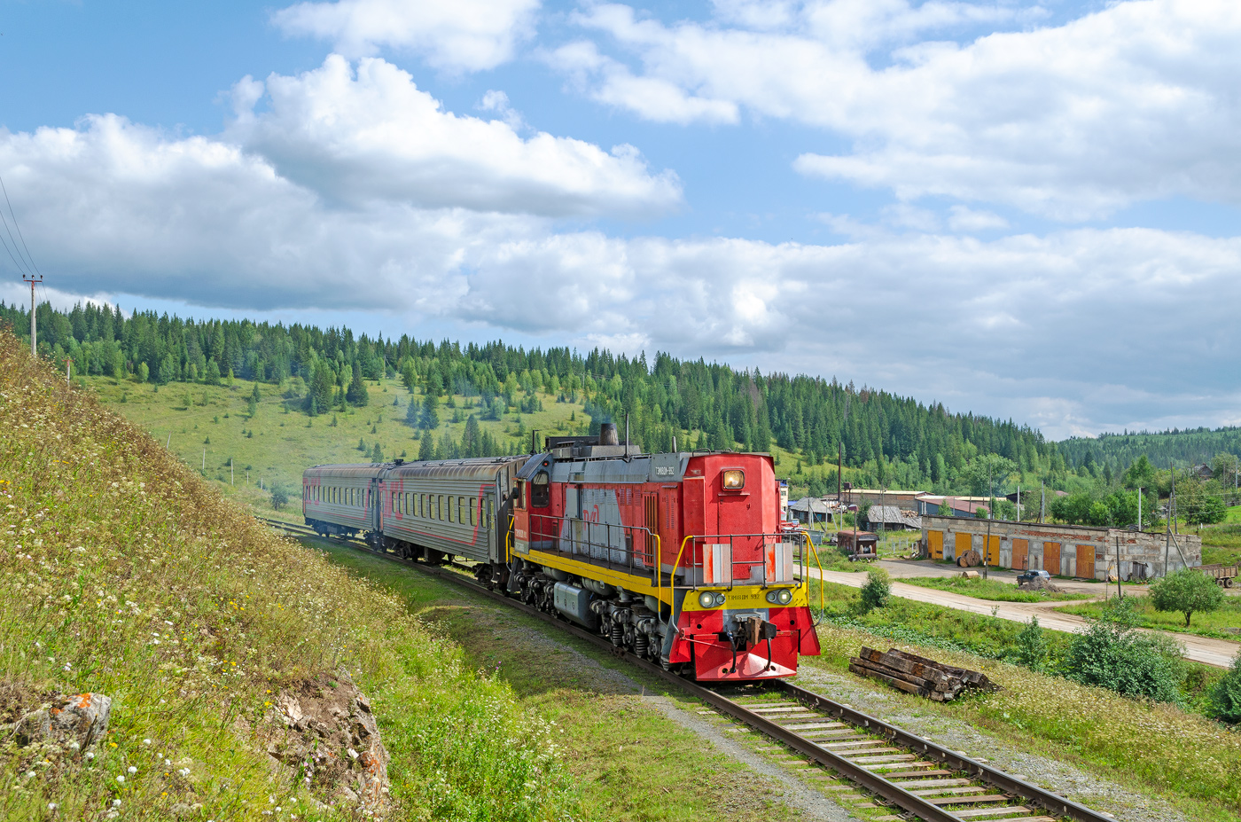 ТЭМ18ДМ-992