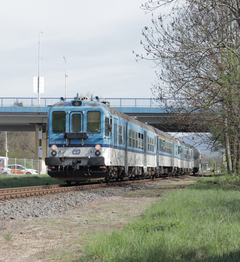 842 035-8