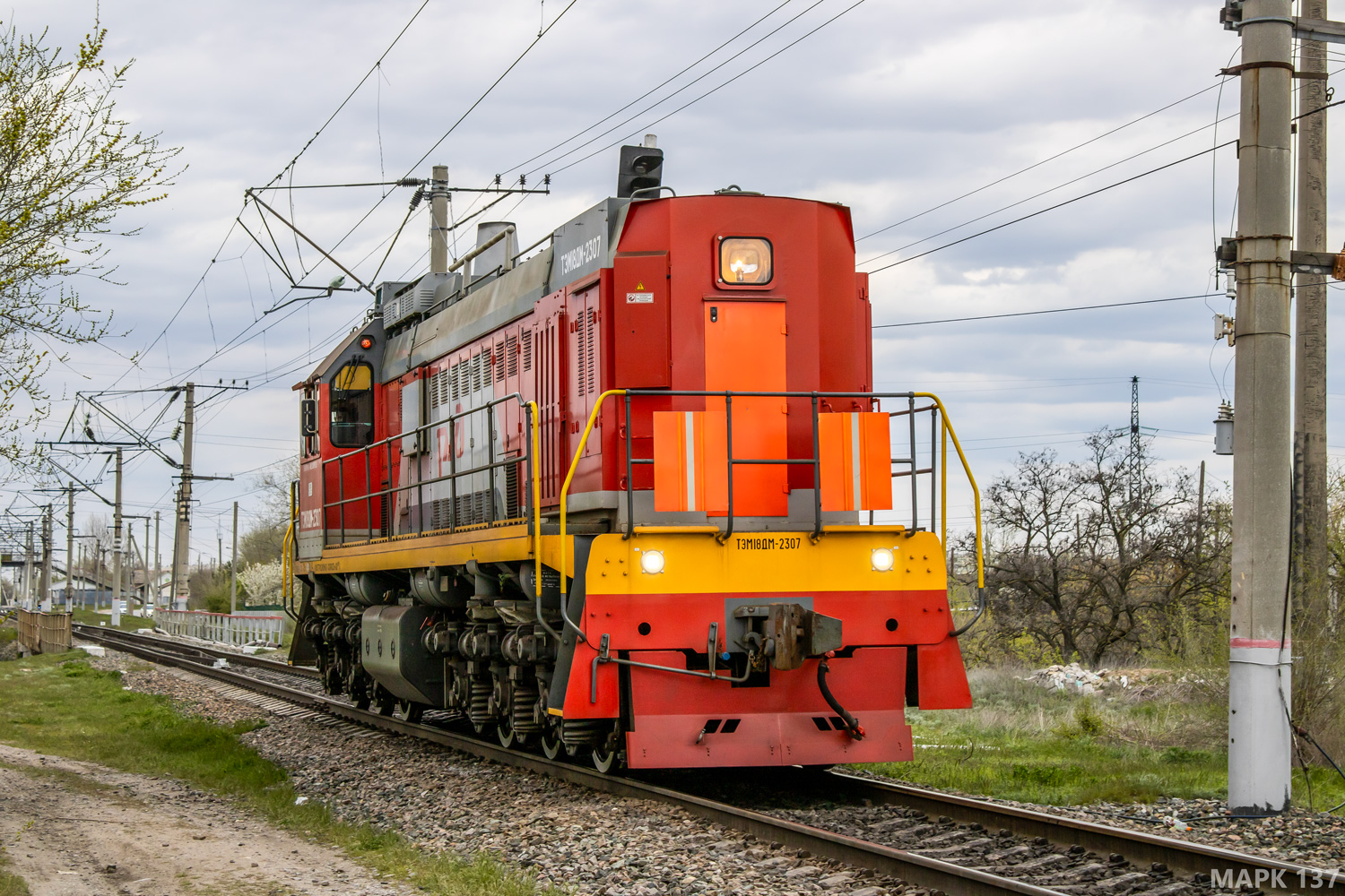 ТЭМ18ДМ-2307