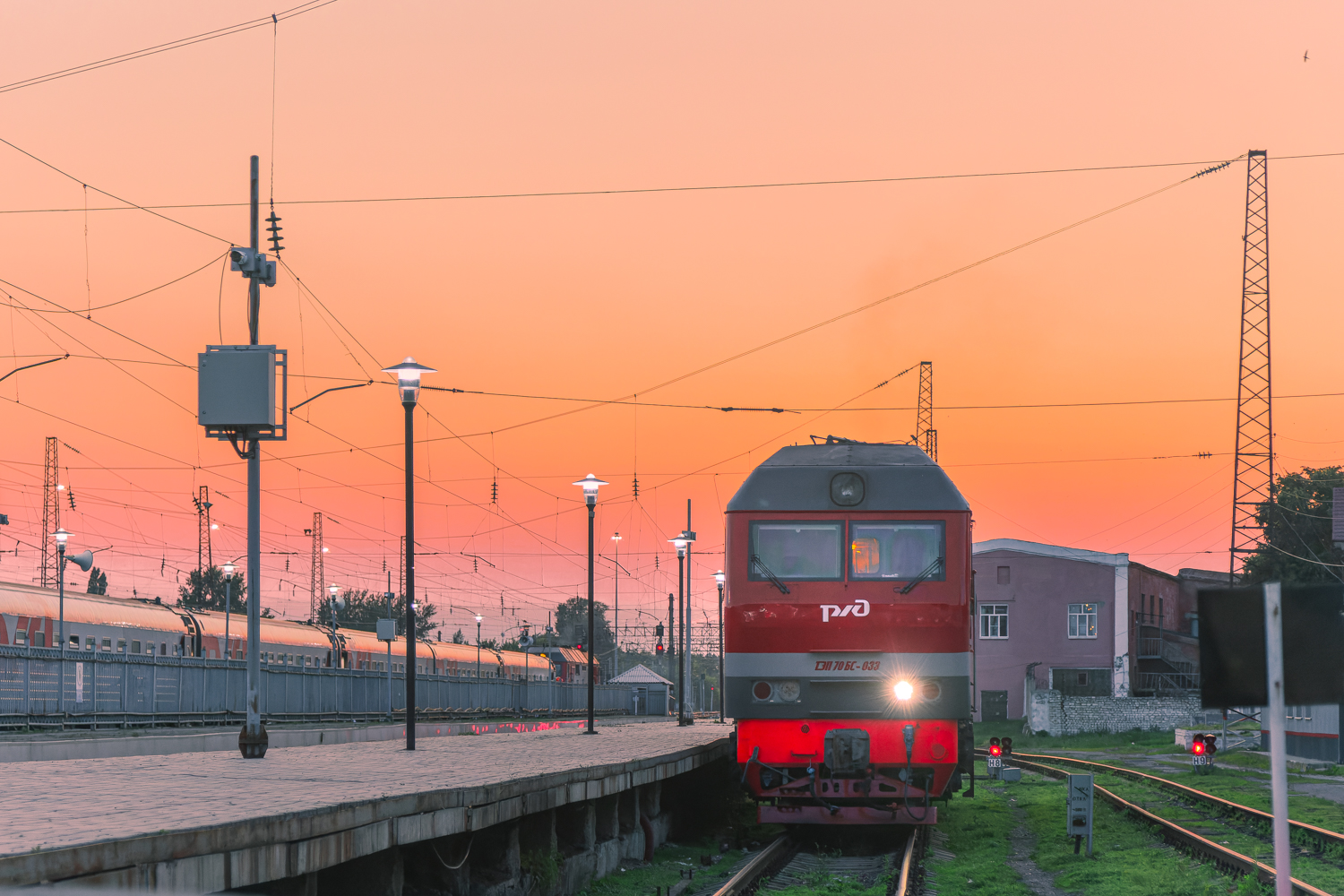 ТЭП70БС-033
