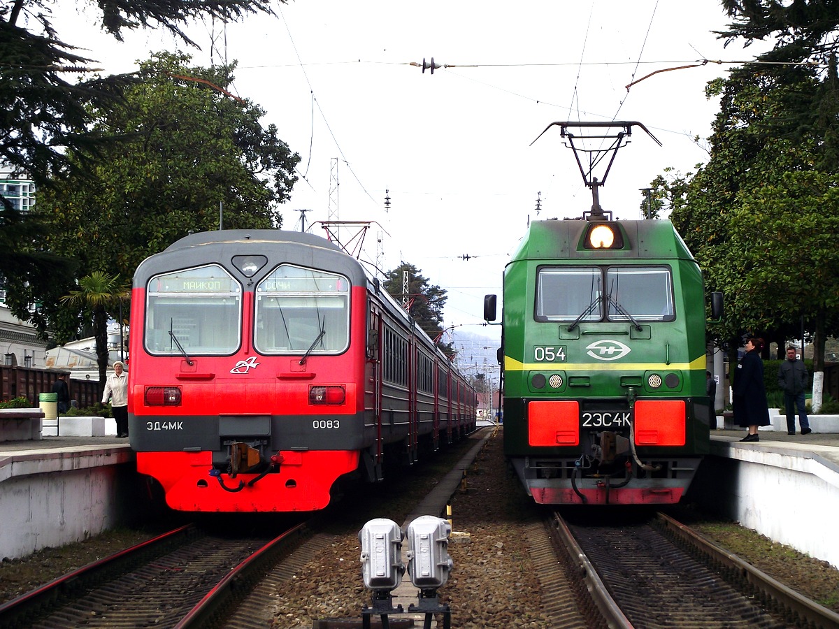 ЭД4МК-0083; 2ЭС4К-054