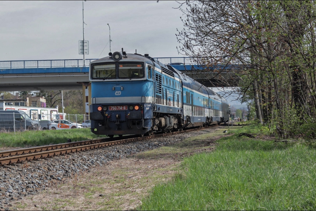 750 714-8