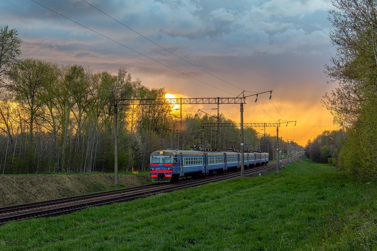 ЭР9Т-717