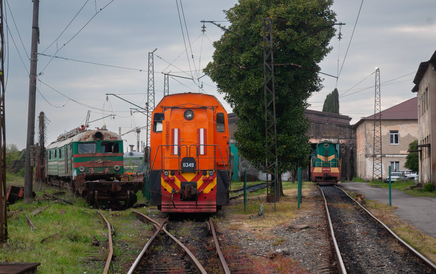ВЛ8-914; ТЭМ7А-0349; ЧМЭ3Т-6892