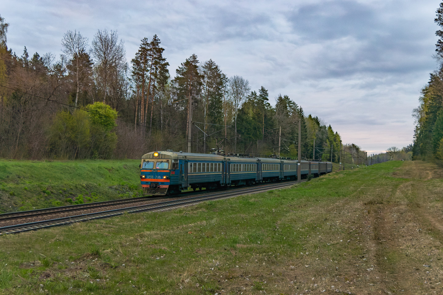 ЭР9Т-716