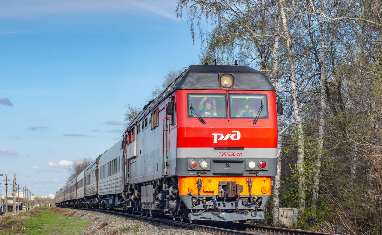 ТЭП70БС-221