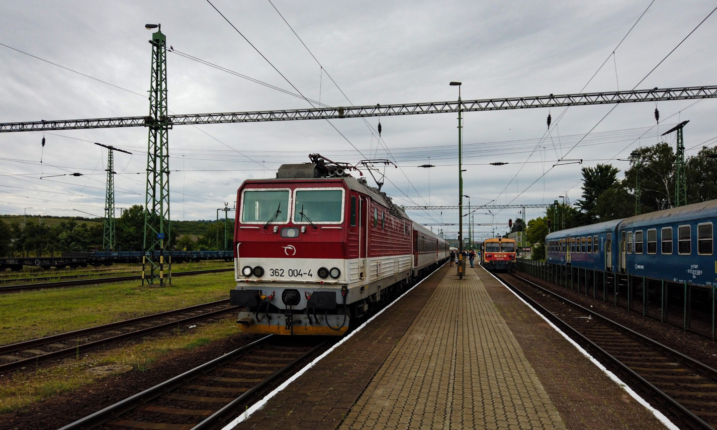 362 004-4