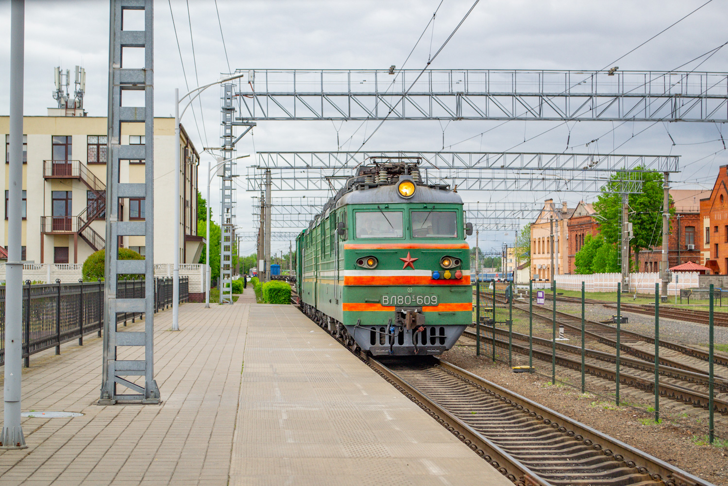 ВЛ80С-609