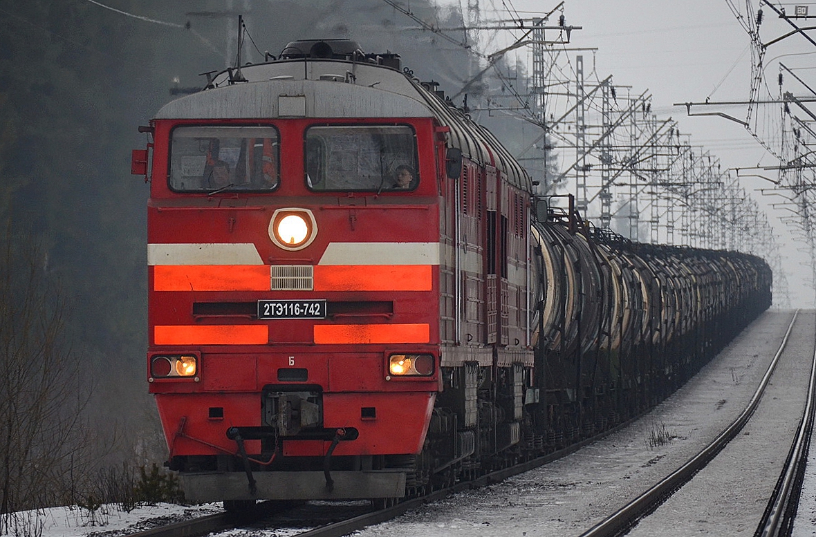 2ТЭ116-742