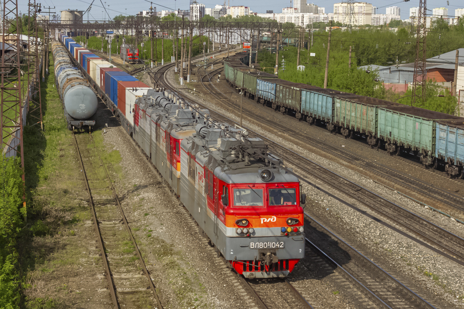 ВЛ80С-1042