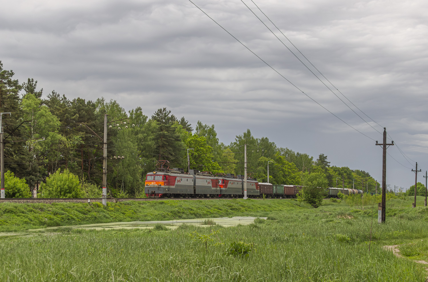 ВЛ10У-995