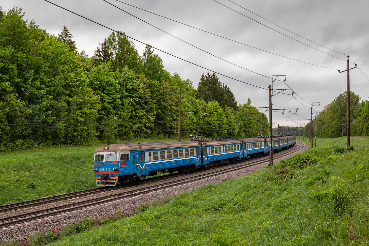 ЭР9Т-710