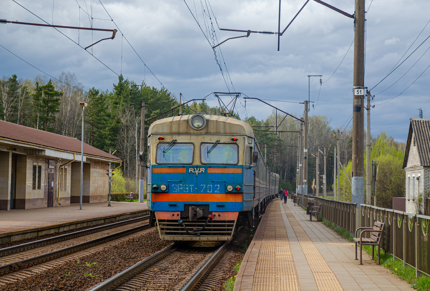 ЭР9Т-702