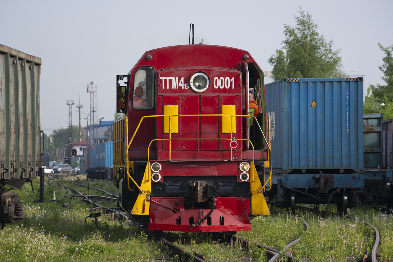 ТГМ4Б-0001