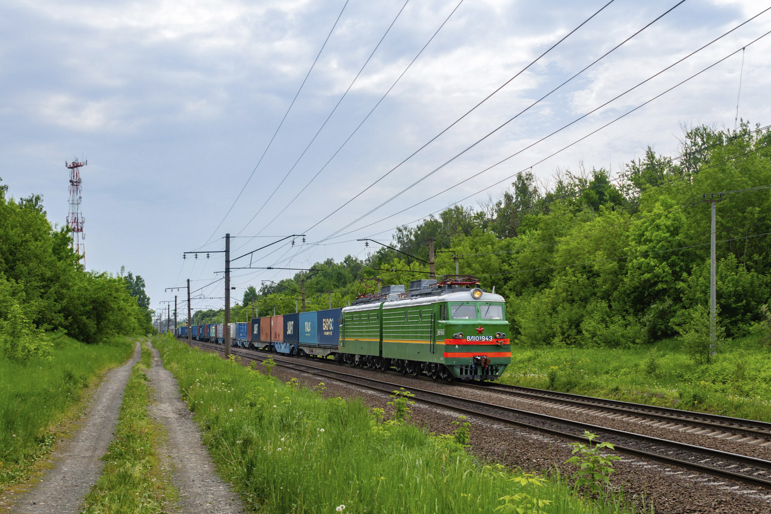 ВЛ10У-943