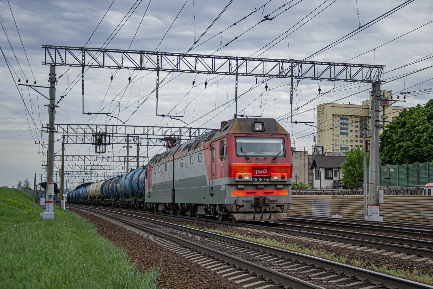 2ЭС6-750