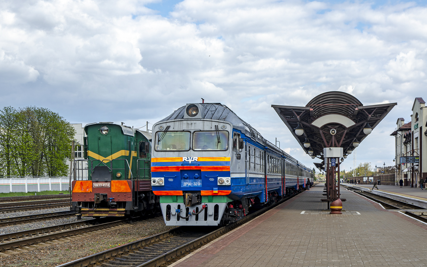 ДР1А-320