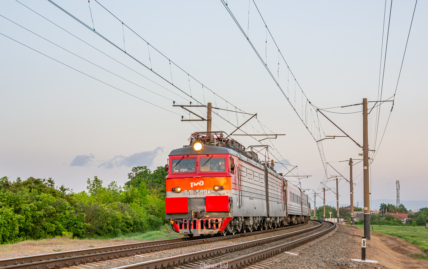 ВЛ11.8-589