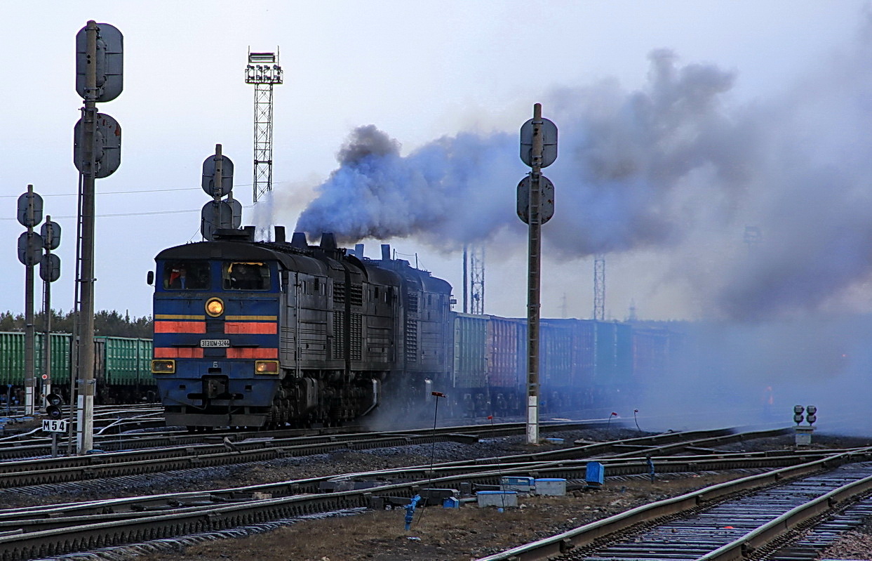 2ТЭ10М-3244