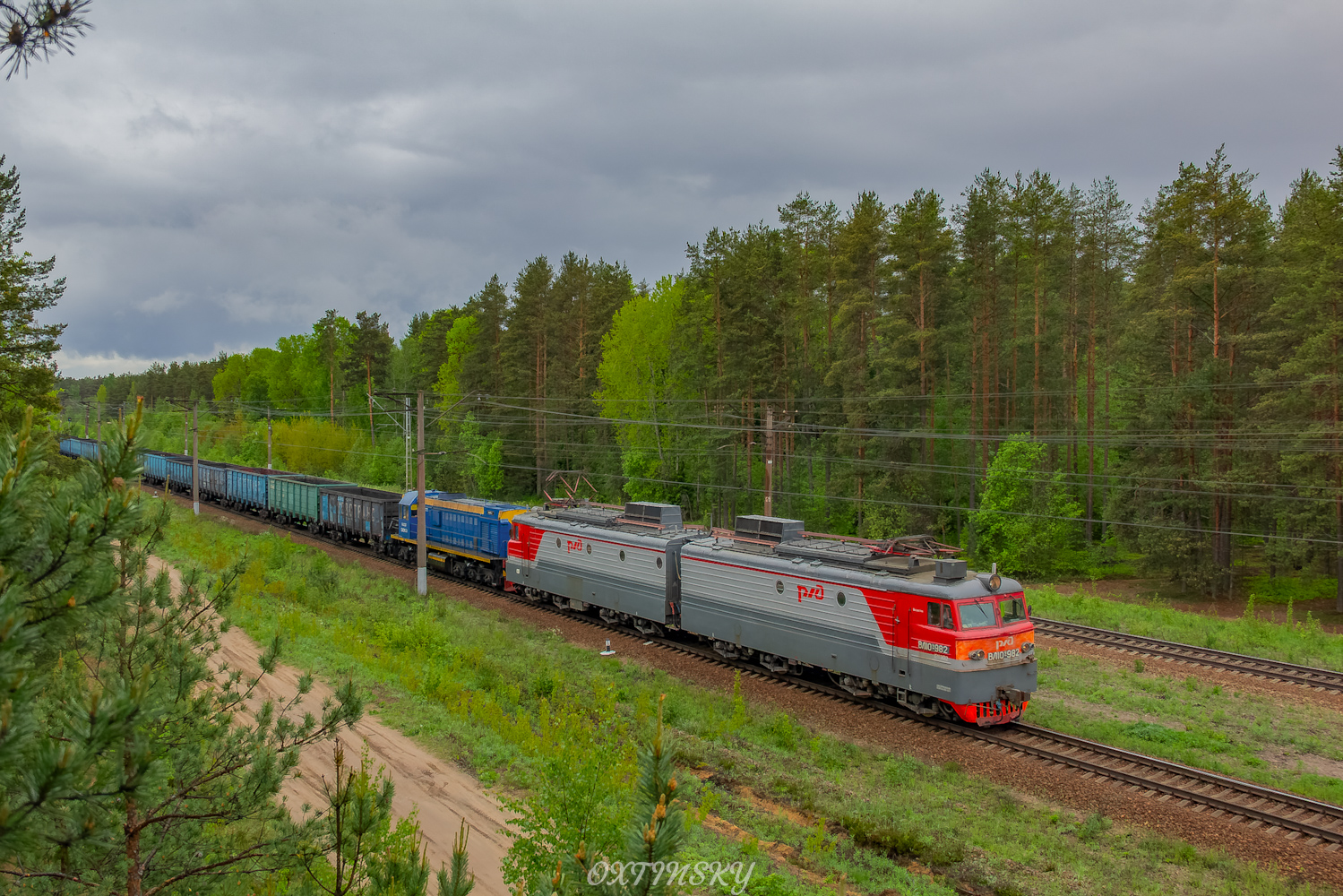 ВЛ10У-982