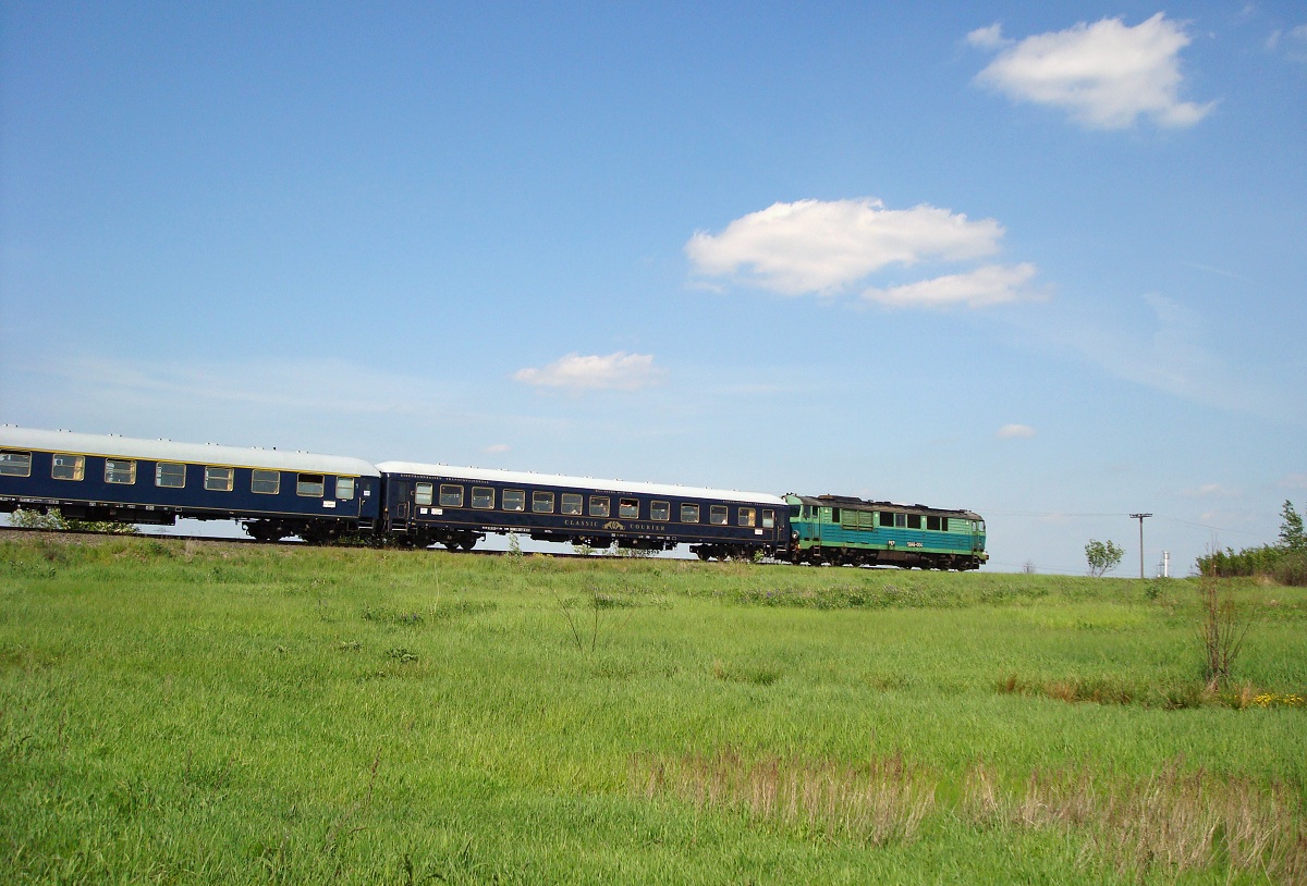 SU46-004