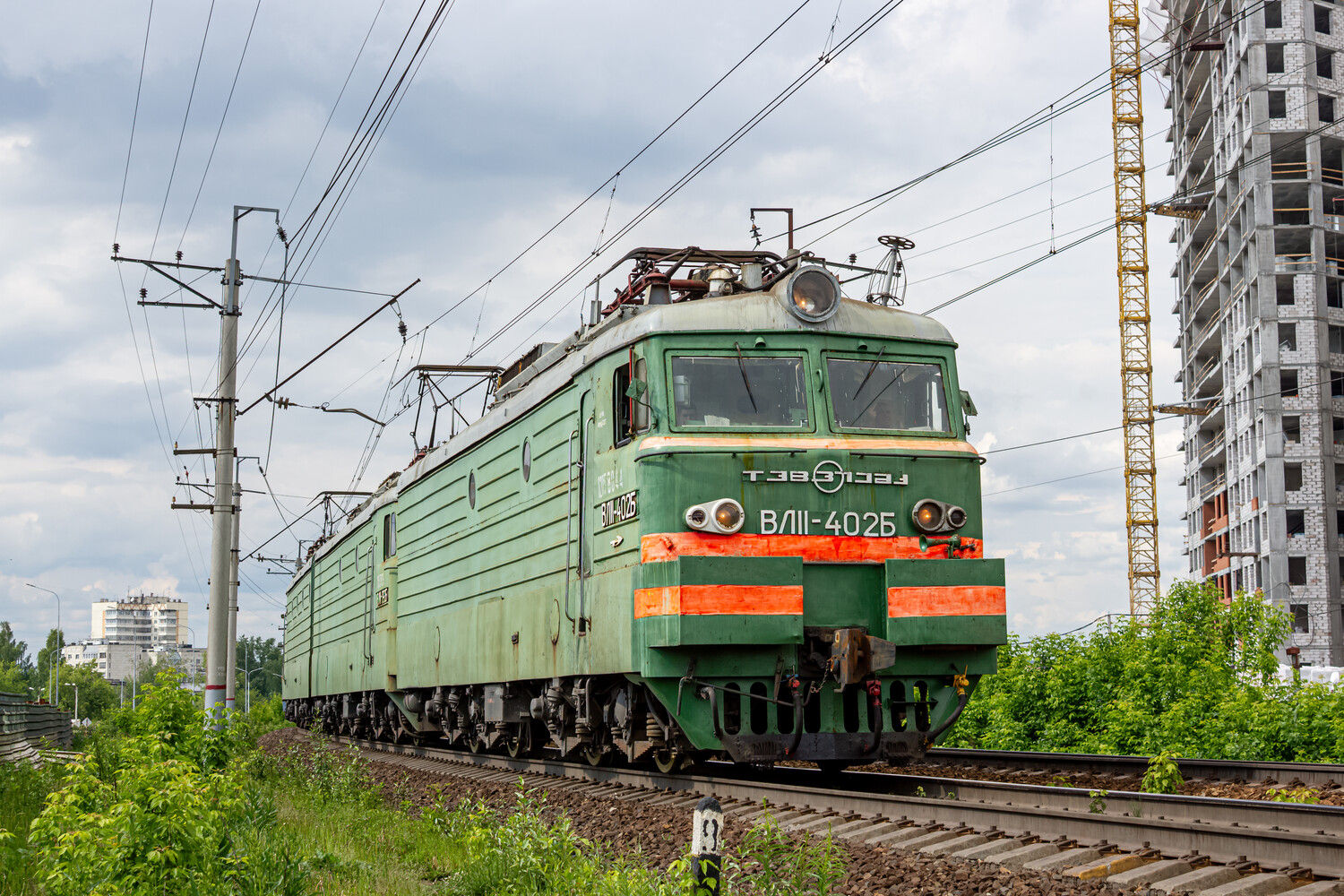 ВЛ11-402