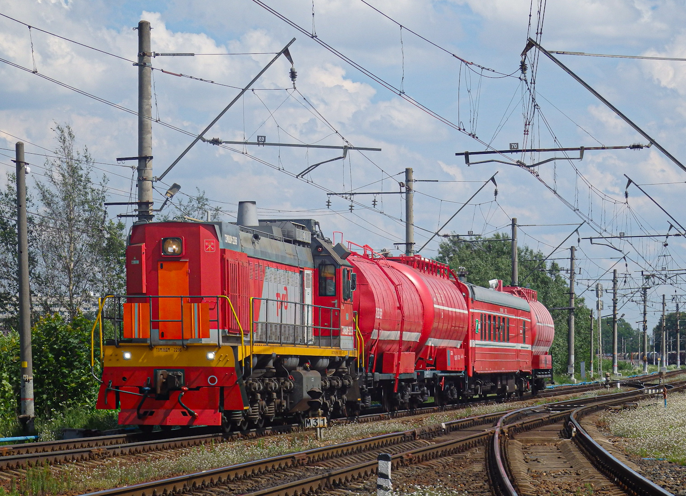 ТЭМ18ДМ-2296