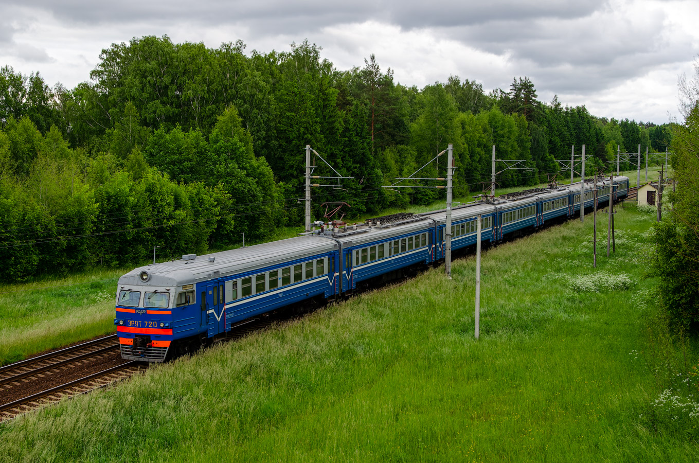 ЭР9Т-720