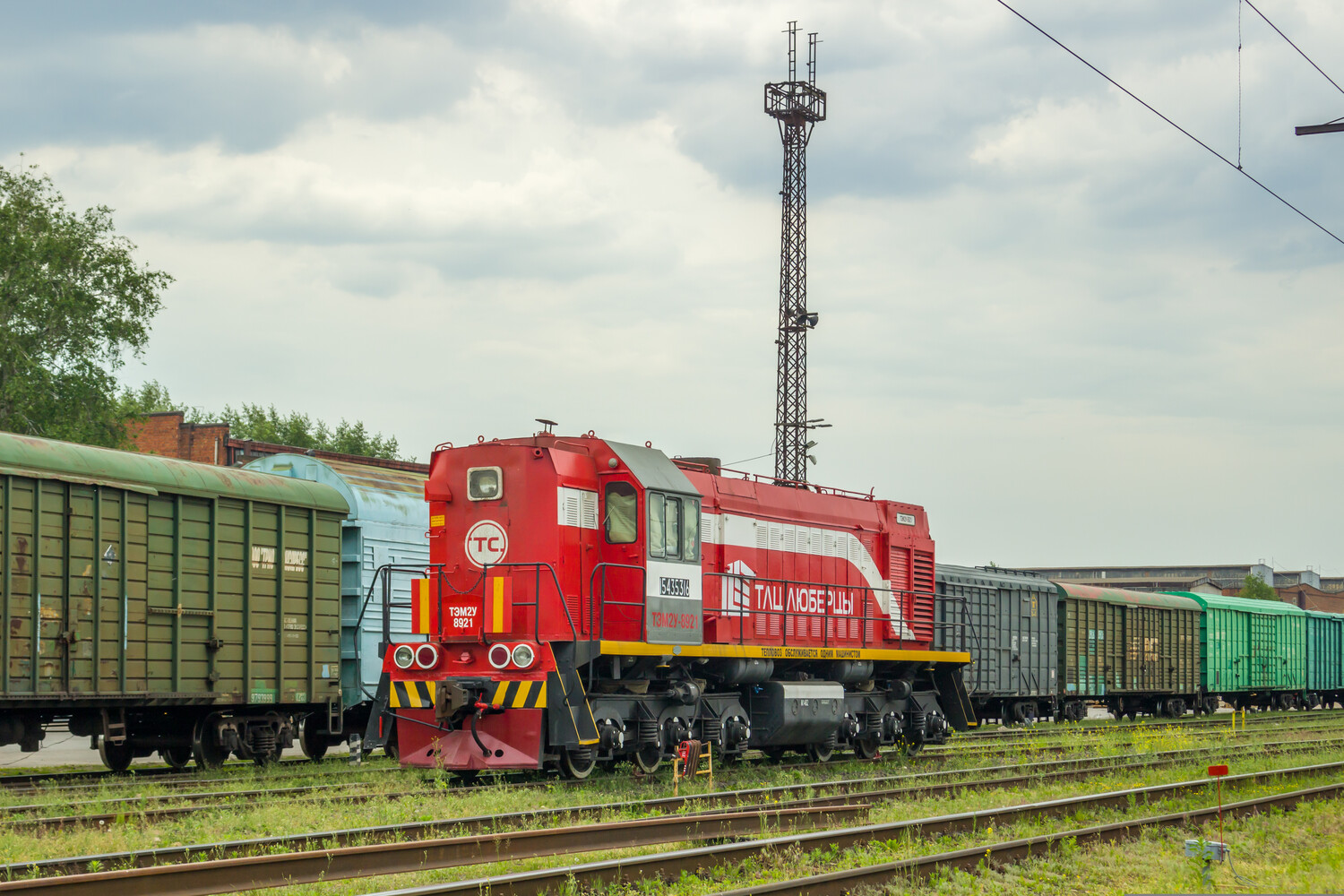 ТЭМ2У-8921