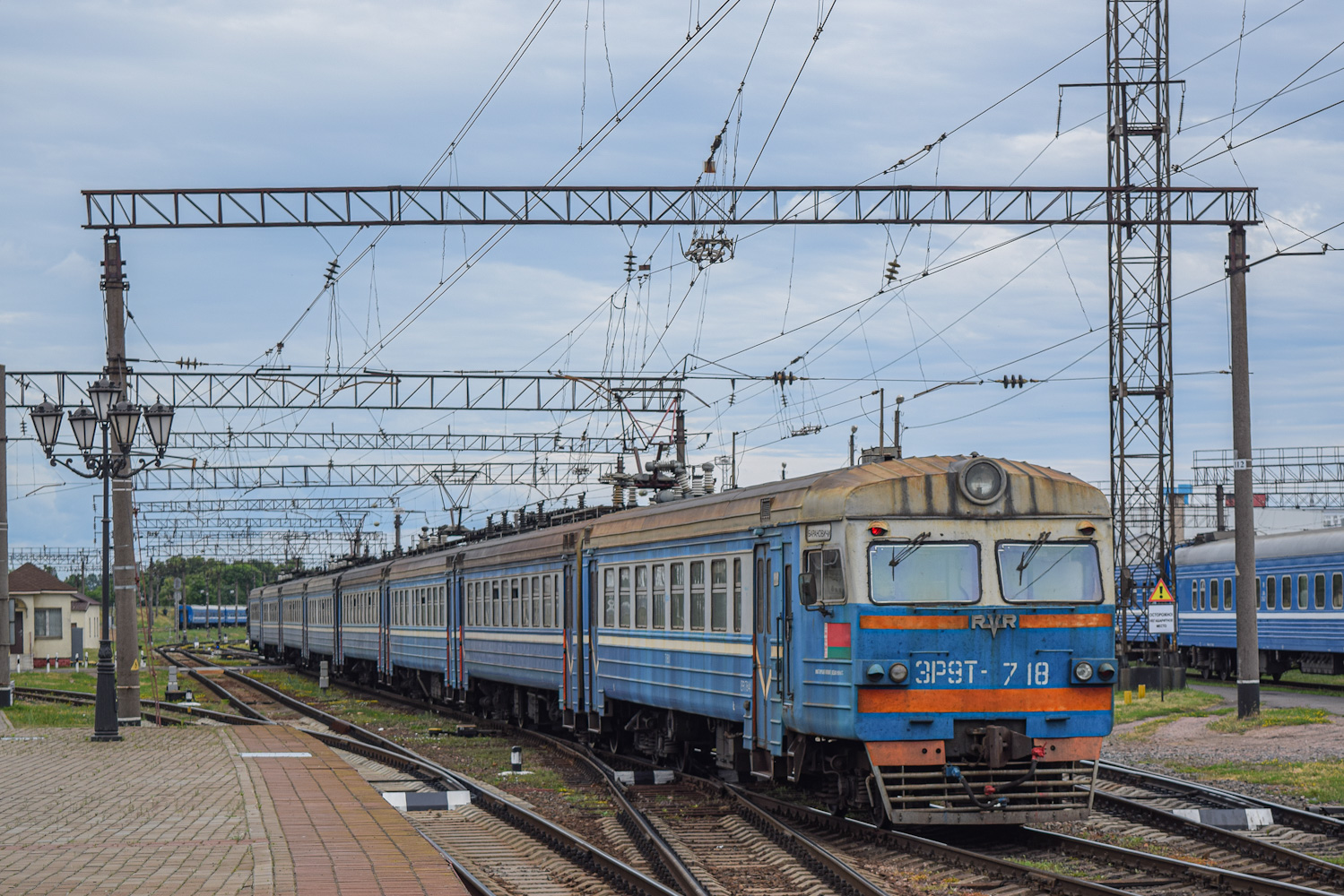 ЭР9Т-718