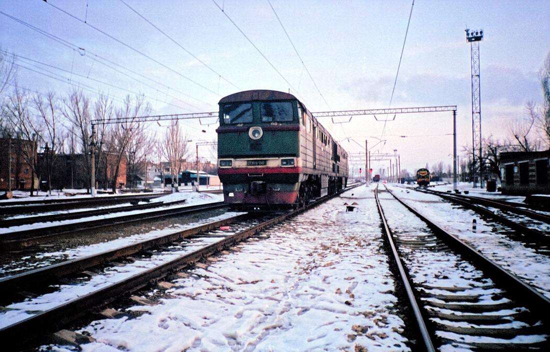 2ТЭ116-240