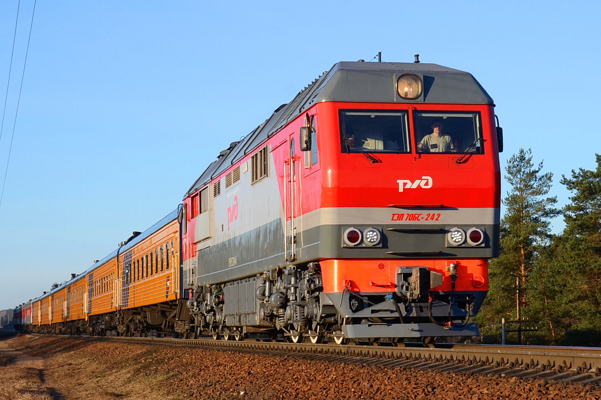 ТЭП70БС-242