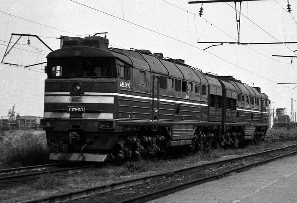 2ТЭ116-1175