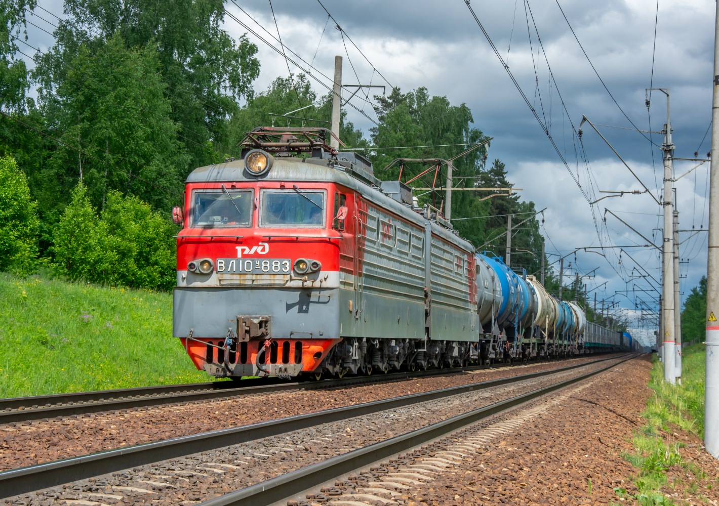 ВЛ10У-883