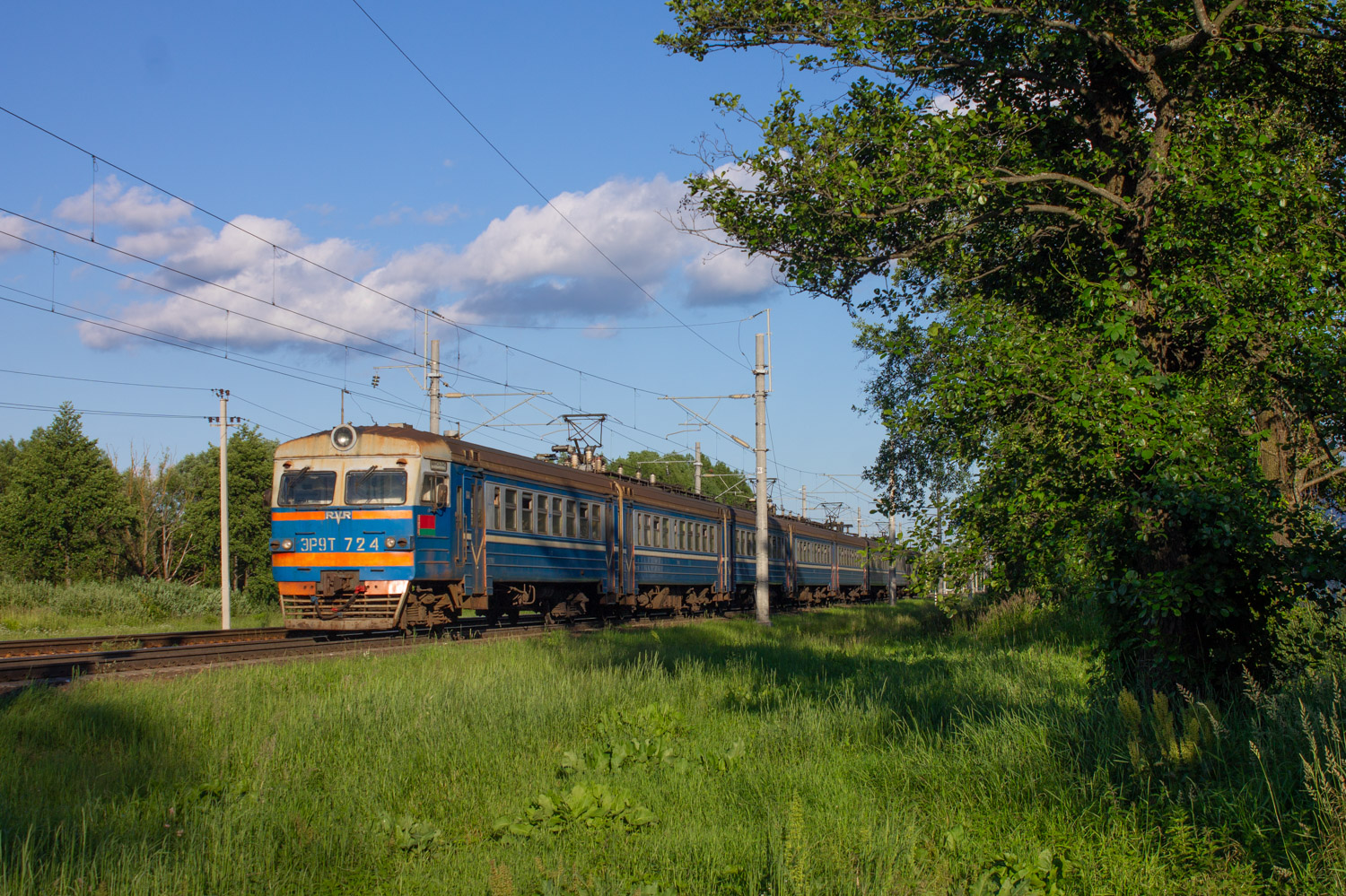 ЭР9Т-724