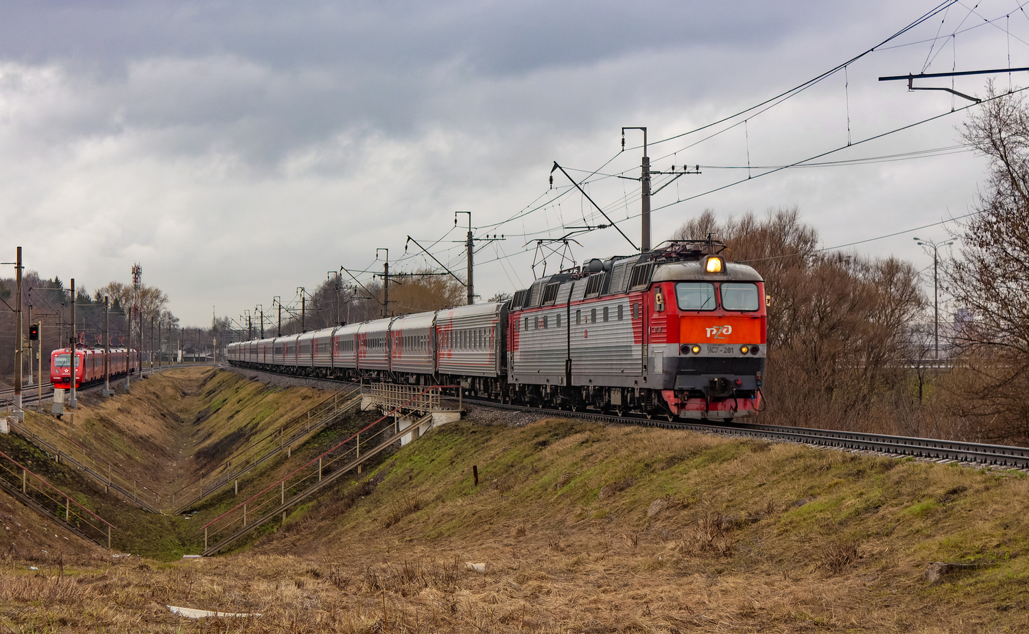 ЧС7-261