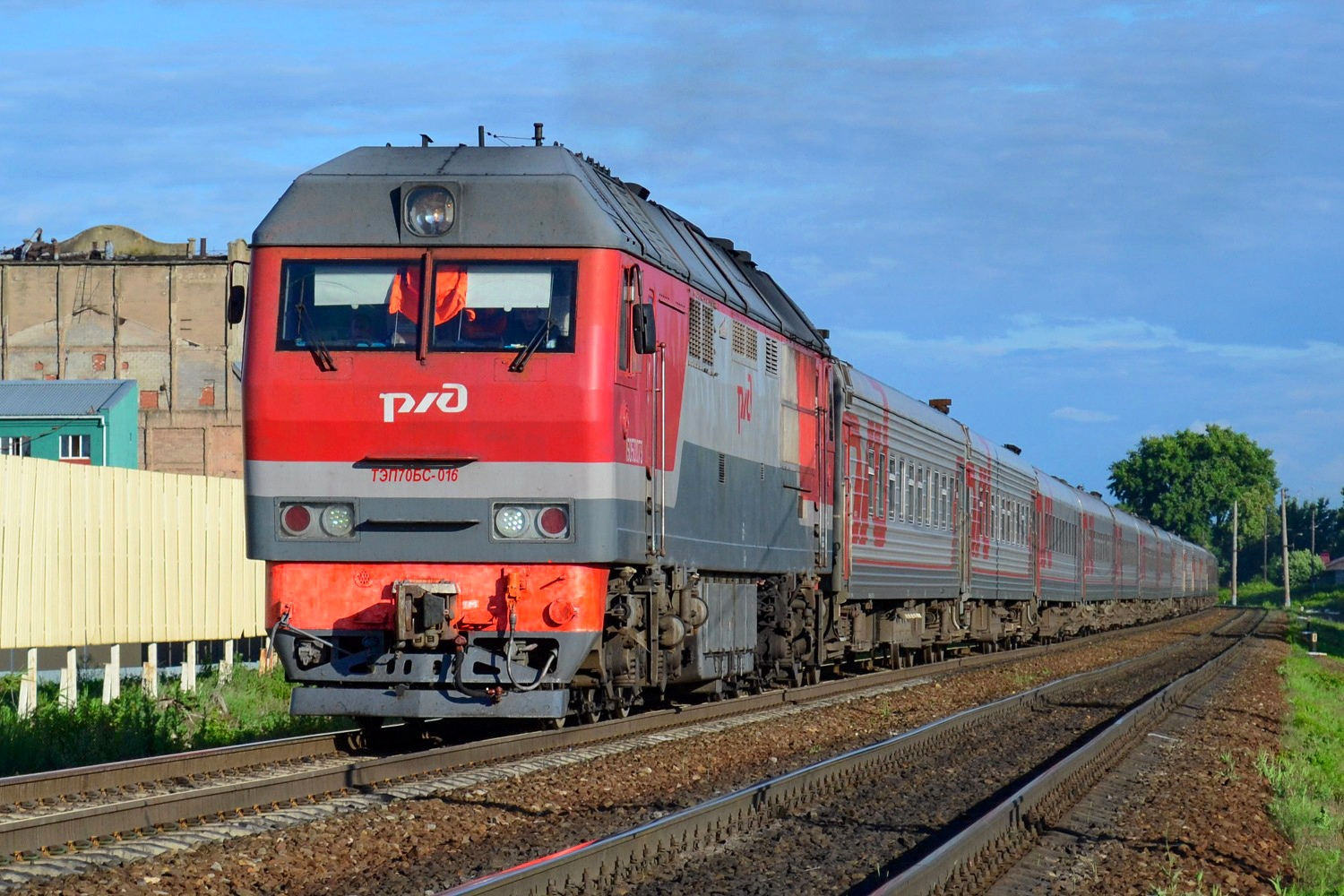 ТЭП70БС-016
