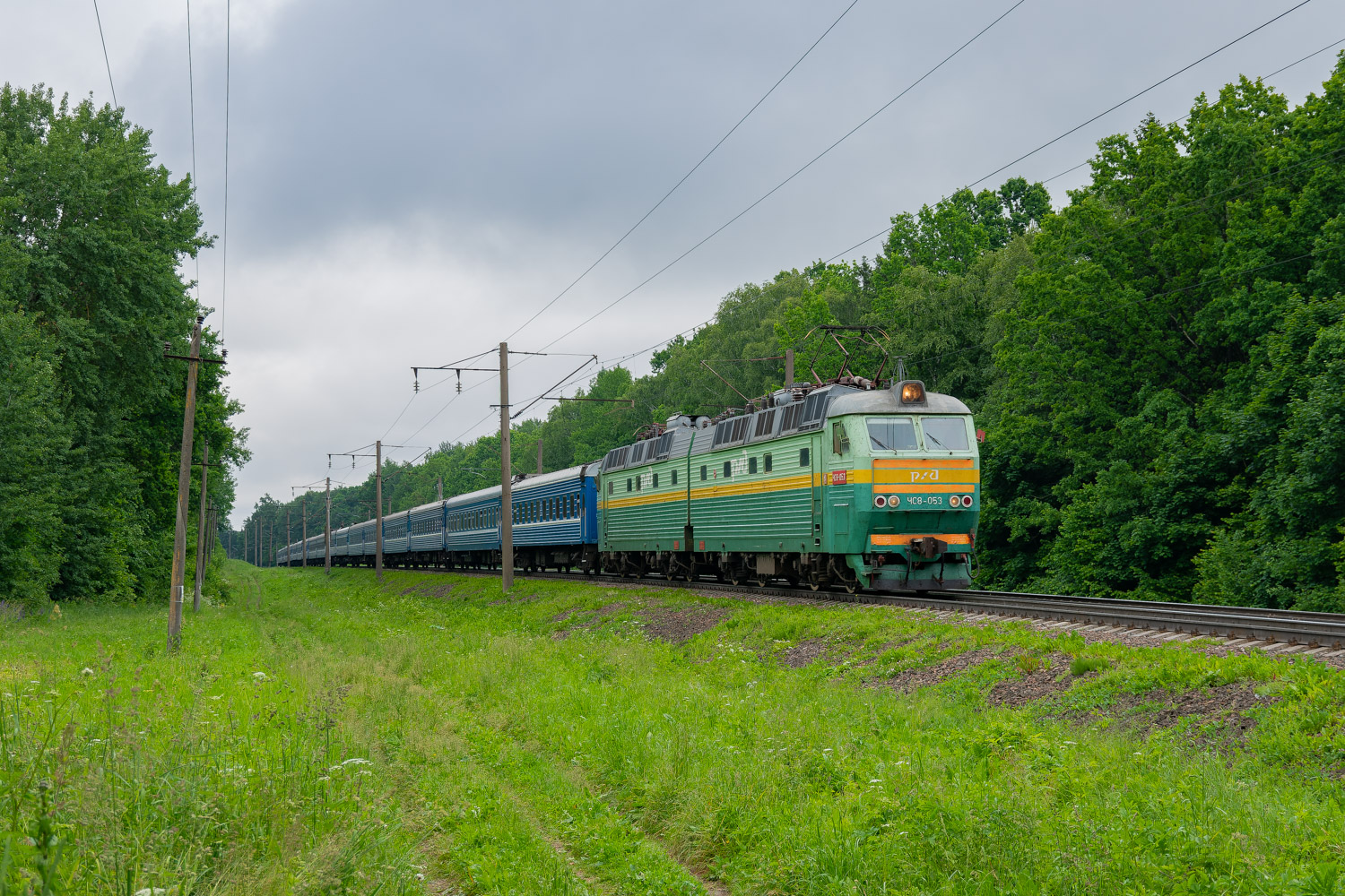 ЧС8-053