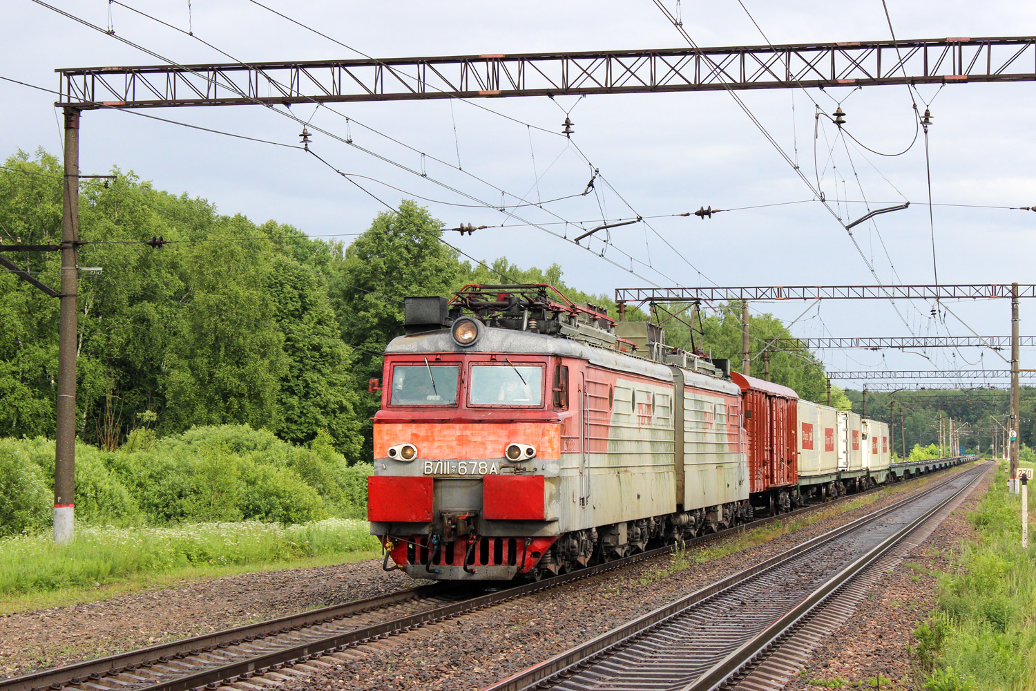ВЛ11.8-678