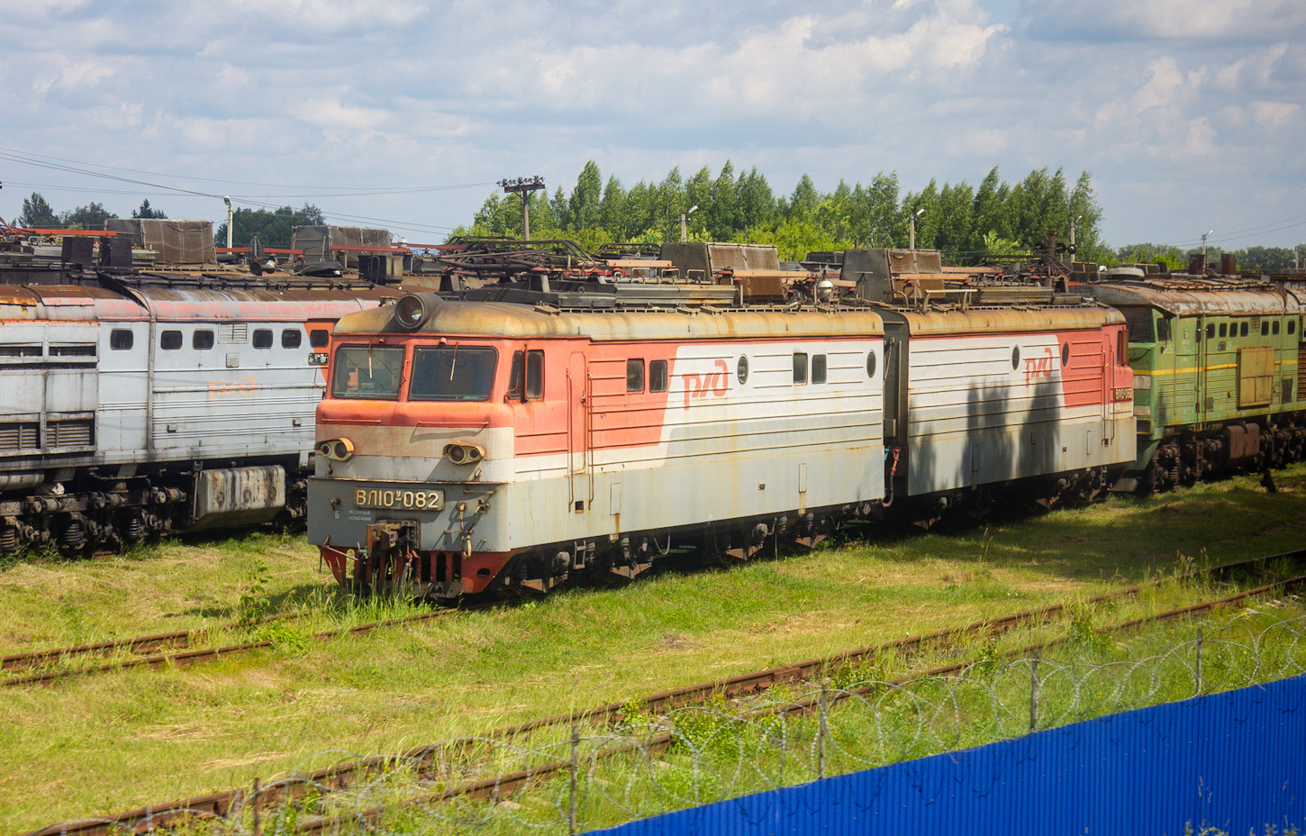 ВЛ10У-082