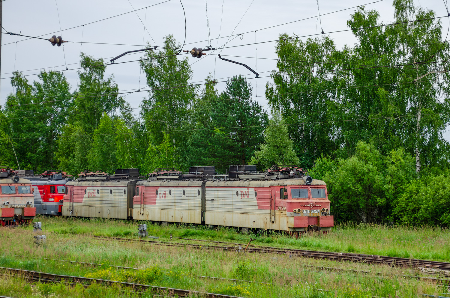 ВЛ11-572
