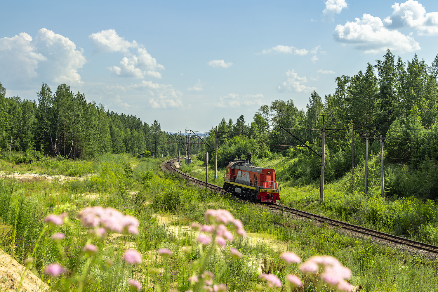 ТЭМ18ДМ-547; Фотозарисовки (Свердловская железная дорога)