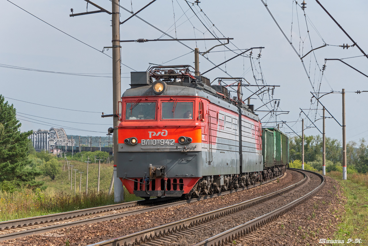 ВЛ10У-942