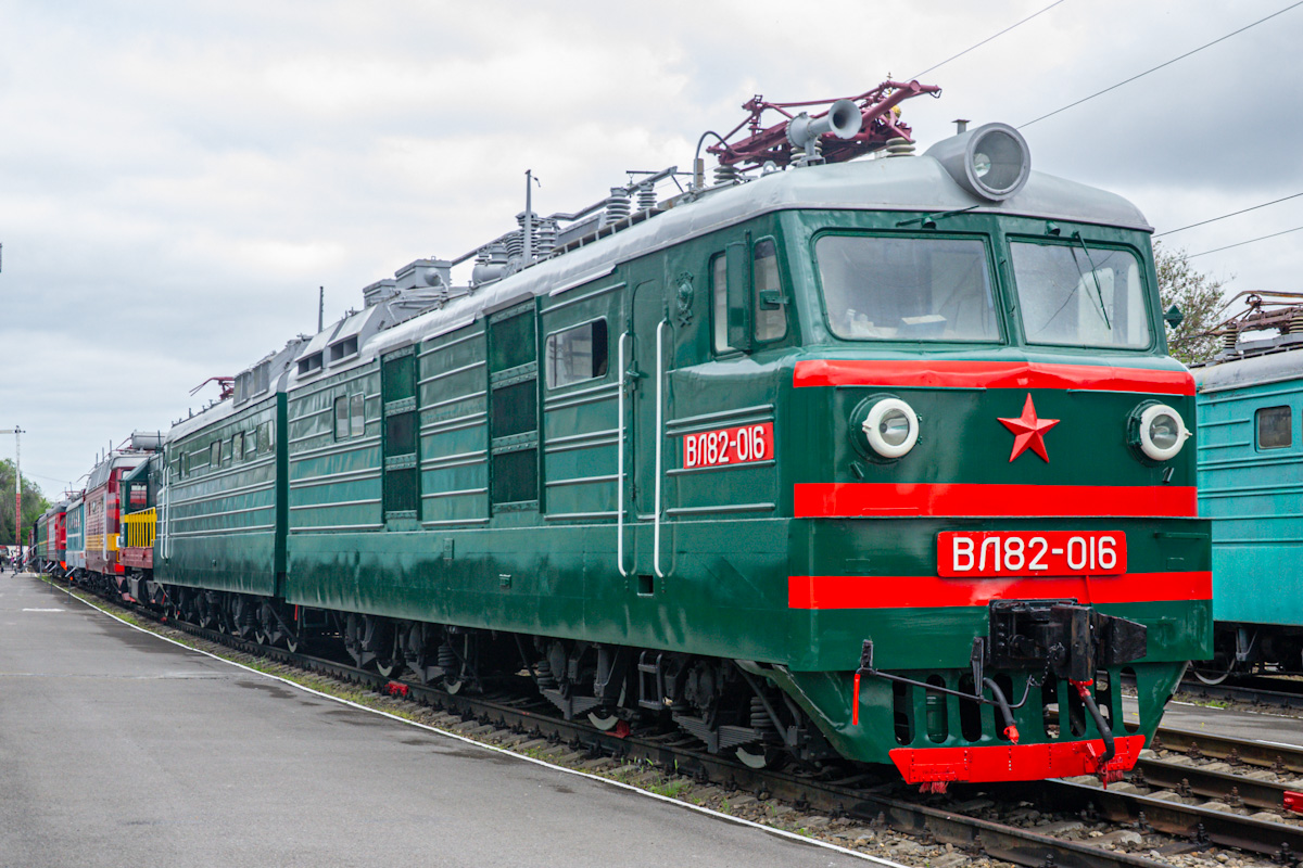 ВЛ82-016